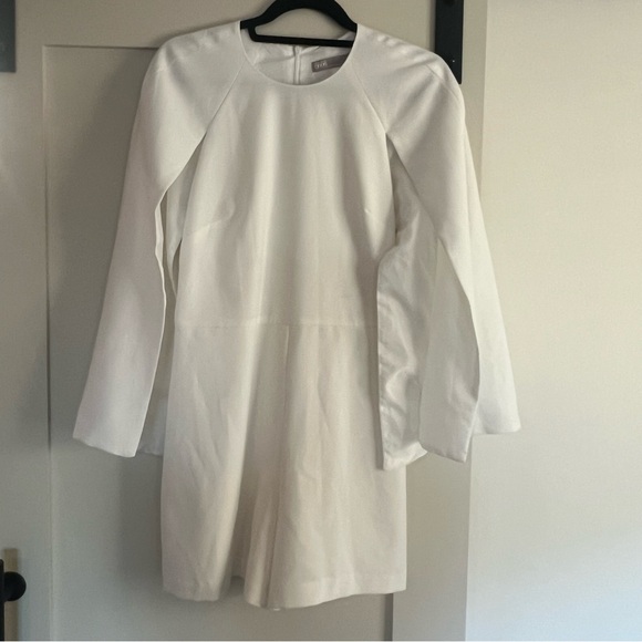 ASOS Cape Sleeve Romper 8 - Picture 2 of 9